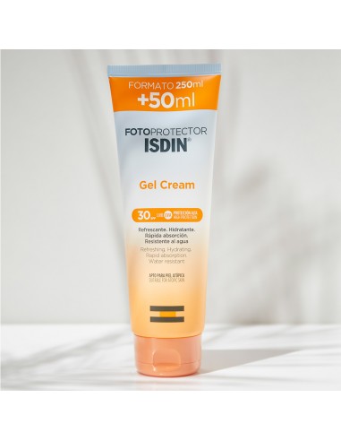 ISDIN FOTOPROTECTOR SPF 30 GEL CREMA...